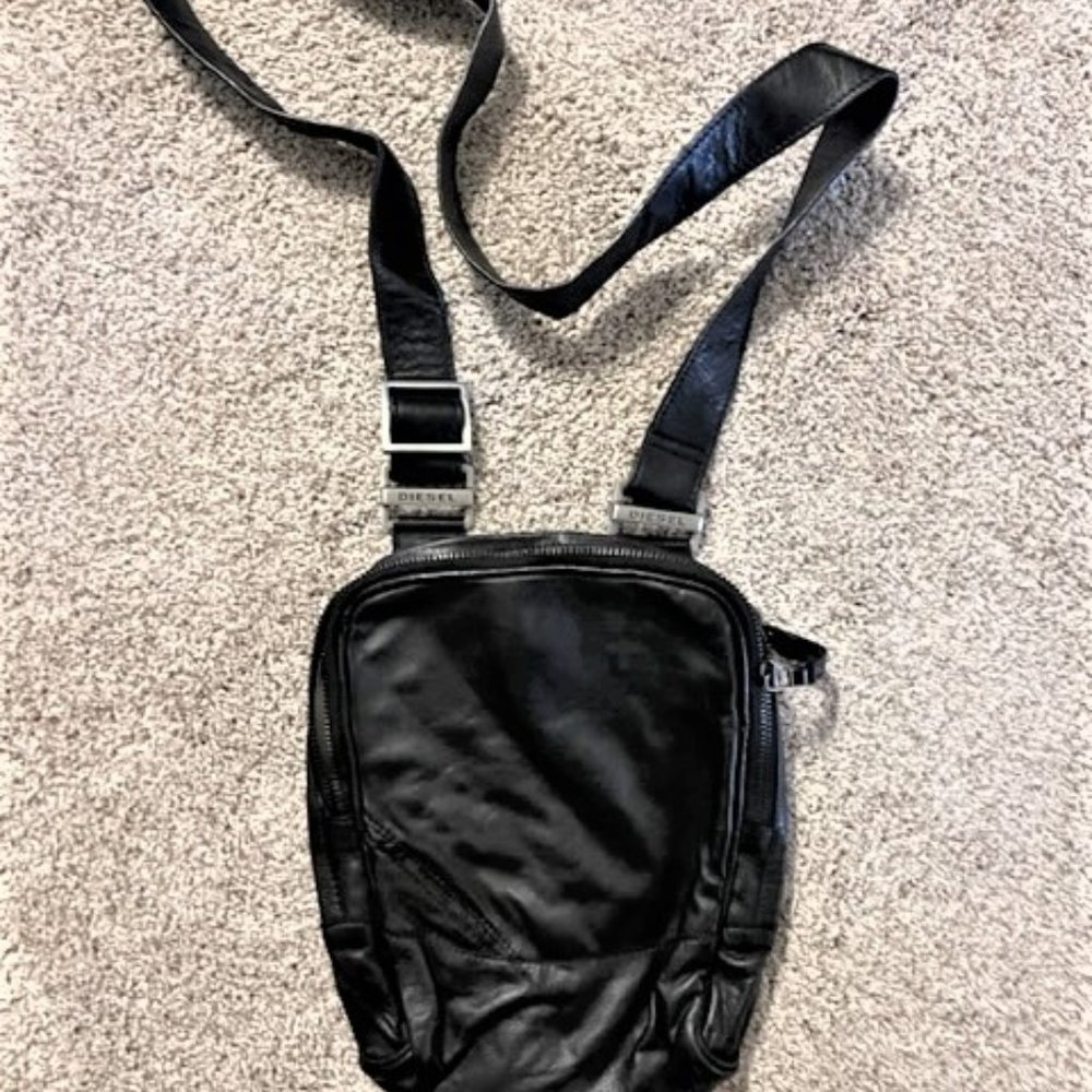 Kid Leather Cross Body - Picture 1 of 6